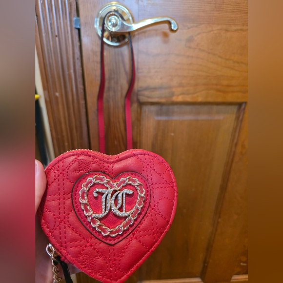 Juicy Couture Red Heart Crossbody Bag - Picture 4 of 5